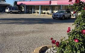 Paddle Steamer Motel